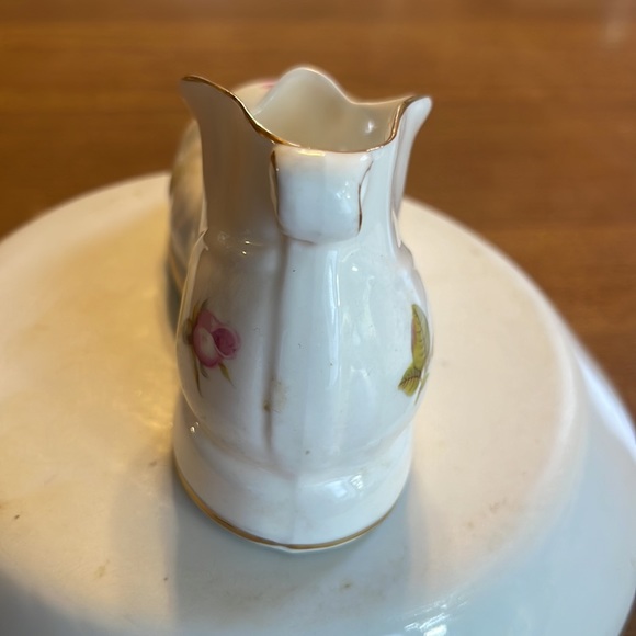 Royal Tara Baby Shoe Candle/ planter - Picture 4 of 6